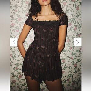 Kimchi Blue Bey Lace-Trim Floral Romper